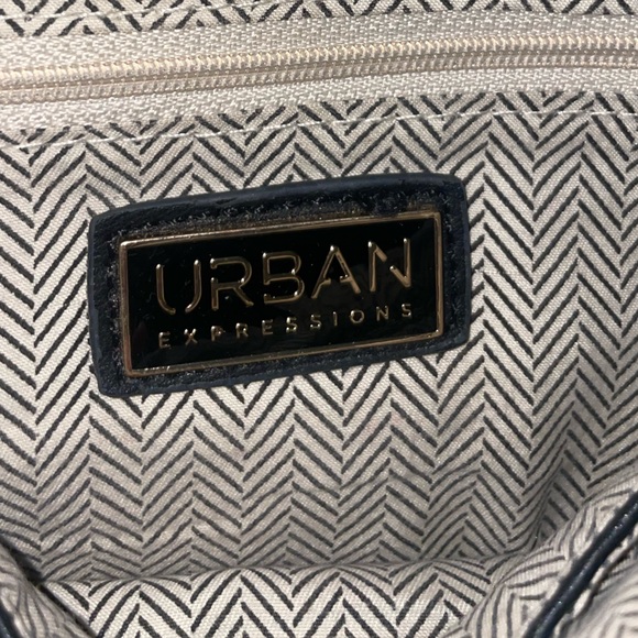 Urban Expressions Black Woven Crossbody Bag - Picture 7 of 7